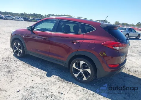 2016 Hyundai Tucson Sport z USA, uszkodzony, nr VIN KM8J3CA23GU052802